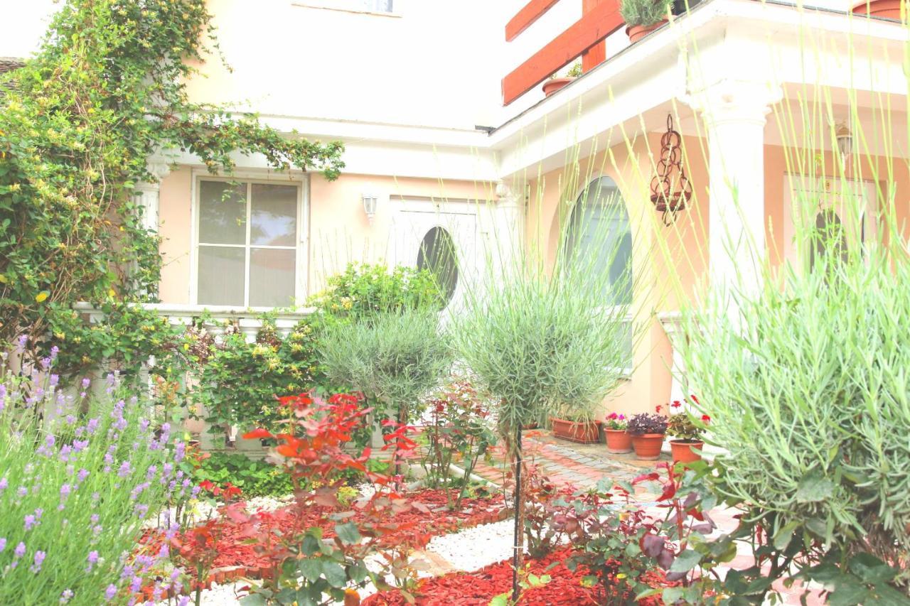 Yox Apartment 4 أرادايا المظهر الخارجي الصورة